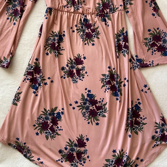 Pink summer dress - Picture 2 of 3